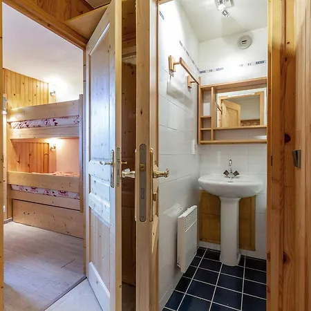 Avec Balcon, Wifi Et Ascenseur A - Fr-1-355-14 Apartament Méribel