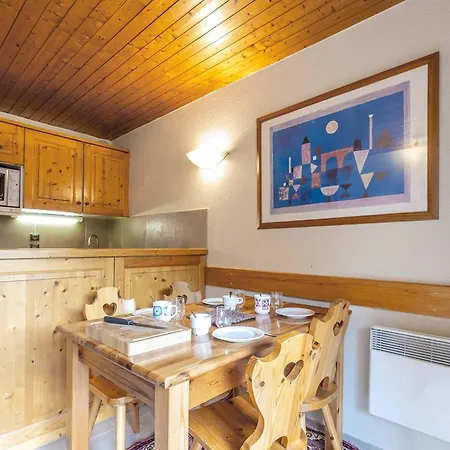 Avec Balcon, Wifi Et Ascenseur A - Fr-1-355-14 * Meribel